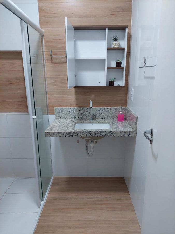 Ótimo apartamento sobreloja com wifi e estacionamento incluso Maringá Exterior foto
